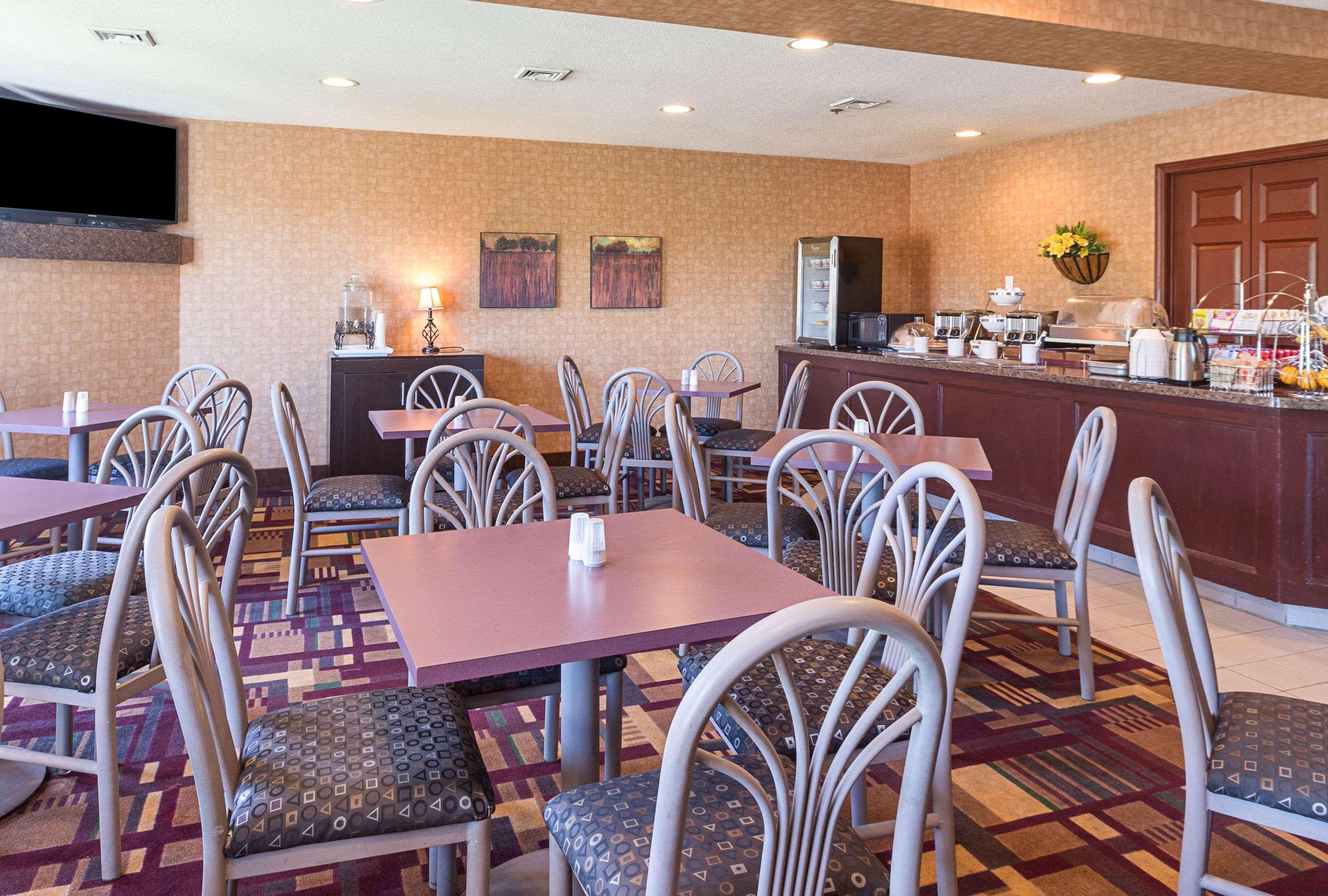 Sleep Inn & Suites Bay View Acme - טראוורס סיטי מראה חיצוני תמונה