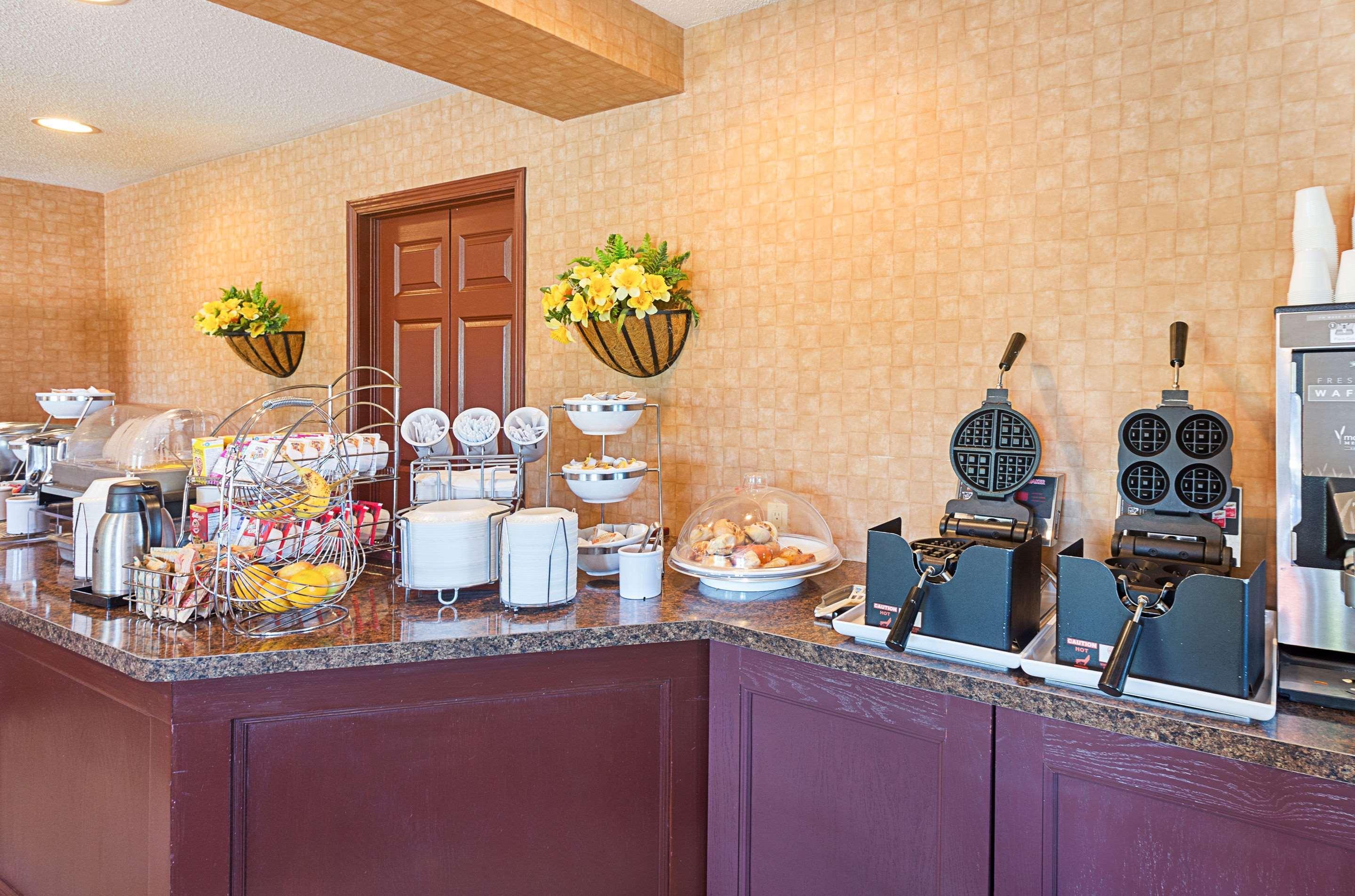Sleep Inn & Suites Bay View Acme - טראוורס סיטי מראה חיצוני תמונה